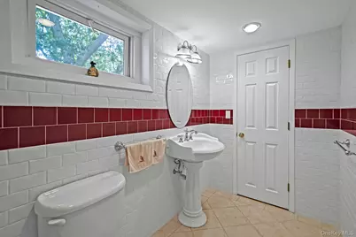 321 Sound Beach Boulevard, Sound Beach, NY 11789 - Photo 27