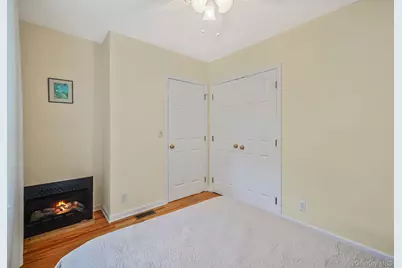 321 Sound Beach Boulevard, Sound Beach, NY 11789 - Photo 19