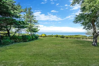 321 Sound Beach Boulevard, Sound Beach, NY 11789 - Photo 1