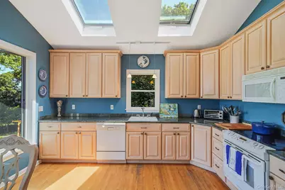 321 Sound Beach Boulevard, Sound Beach, NY 11789 - Photo 11