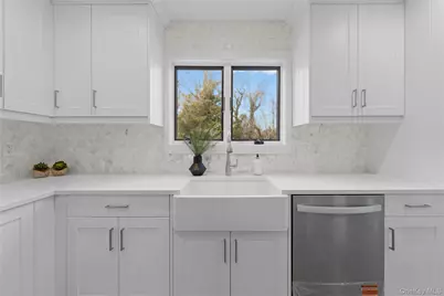 3 Indian Valley Road, Setauket, NY 11733 - Photo 7