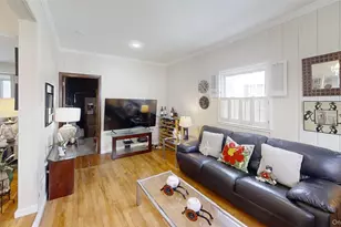 262 Cherry Pl, East Meadow, NY 11554 - Photo 7