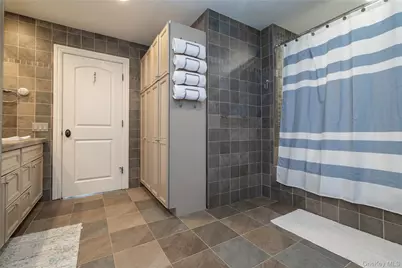 755 N Village Avenue, Rockville Centre, NY 11570 - Photo 27