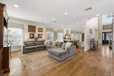 755 N Village Avenue, Rockville Centre, NY 11570 - Photo 11