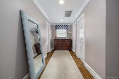 755 N Village Avenue, Rockville Centre, NY 11570 - Photo 17