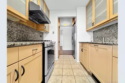 11201 Queens Boulevard #18C, Forest Hills, NY 11375 - Photo 7