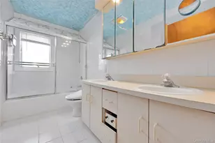 708 Park Ln, Cedarhurst, NY 11516 - Photo 17