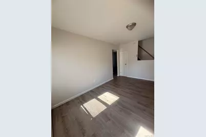 629 Lakeway Drive, West Babylon, NY 11704 - Photo 3