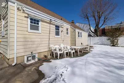 682 Rose Boulevard, Baldwin, NY 11510 - Photo 21