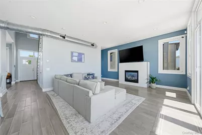 298 W Lido Promenade, Lindenhurst, NY 11757 - Photo 5