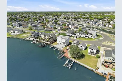 298 W Lido Promenade, Lindenhurst, NY 11757 - Photo 43