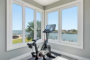 298 W Lido Promenade, Lindenhurst, NY 11757 - Photo 23