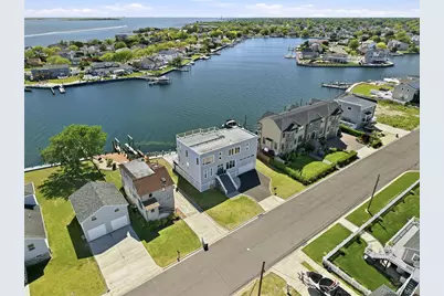 298 W Lido Promenade, Lindenhurst, NY 11757 - Photo 45