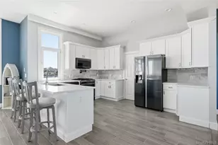298 W Lido Promenade, Lindenhurst, NY 11757 - Photo 11