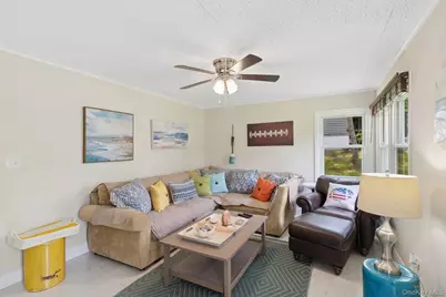 28 The Trail, Hampton Bays, NY 11946 - Photo 13