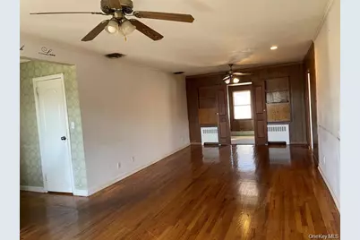 1115 Agnes Court, Valley Stream, NY 11580 - Photo 3