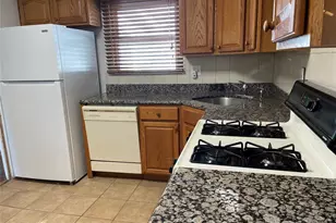 1115 Agnes Ct, Valley Stream, NY 11580 - Photo 5