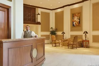 2 Bay Club Drive #17H, Bayside, NY 11360 - Photo 3