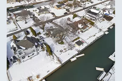 25 Dolphin Road, East Quogue, NY 11942 - Photo 29