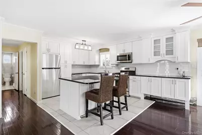 25 Dolphin Road, East Quogue, NY 11942 - Photo 9