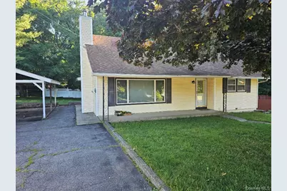 15 Scotchtown Place, Middletown, NY 10941 - Photo 1