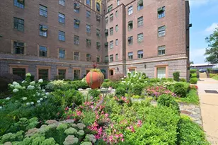 160 Middle Neck Rd, Great Neck, NY 11021 - Photo 37