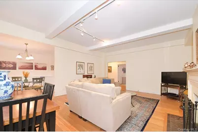 160 Middle Neck Rd #2-G, Great Neck, NY 11021 - Photo 15