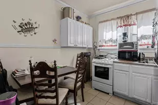 102-34 Van Wyck Expressway S, Richmond Hill, NY 11419 - Photo 19