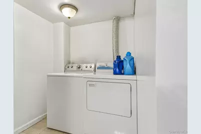 18811 Dormans Road, Saint Albans, NY 11412 - Photo 17