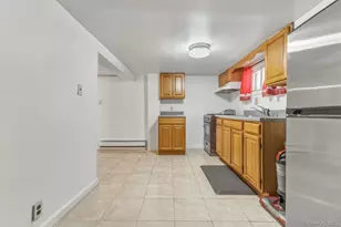 188-11 Dormans Rd, Saint Albans, NY 11412 - Photo 13