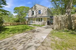 7 Rutland Rd, Mastic, NY 11950 - Photo 3