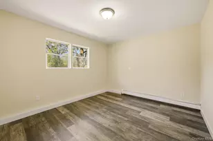 7 Rutland Rd, Mastic, NY 11950 - Photo 21