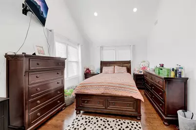 174 King Avenue, Yonkers, NY 10704 - Photo 17