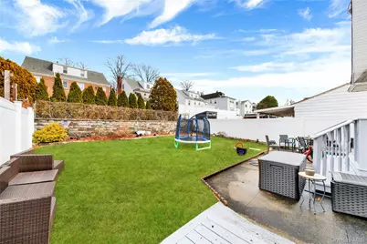 174 King Avenue, Yonkers, NY 10704 - Photo 5