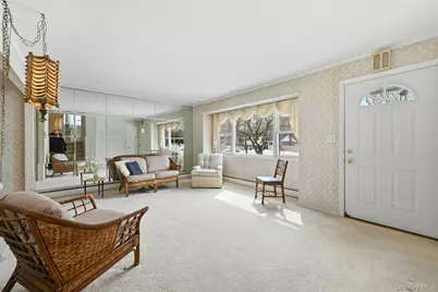 23 Shirley Court, Commack, NY 11725 - Photo 3