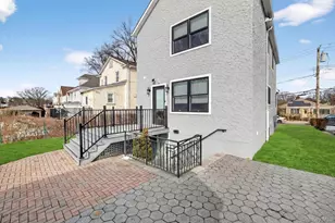 61 Storey Ln, Yonkers, NY 10710 - Photo 33
