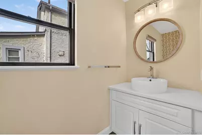 61 Storey Lane, Yonkers, NY 10710 - Photo 15