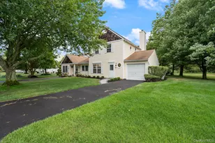 6 Doe Path, Coram, NY 11727 - Photo 21