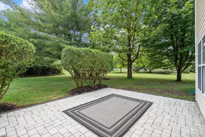 6 Doe Path, Coram, NY 11727 - Photo 19