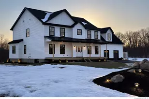 10 Wells Sweep Ln, Chester, NY 10918 - Photo 3