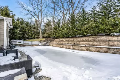 54 Valleywood Road, Commack, NY 11725 - Photo 33