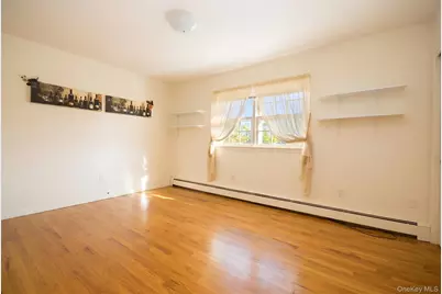 318 Jamaica Avenue, Medford, NY 11763 - Photo 15