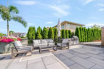 10 Skylark Road, Massapequa Park, NY 11762 - Photo 29