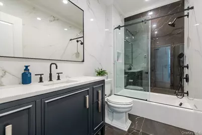 10 Skylark Road, Massapequa Park, NY 11762 - Photo 23