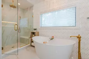 10 Skylark Rd, Massapequa Park, NY 11762 - Photo 21