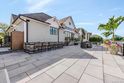 10 Skylark Road, Massapequa Park, NY 11762 - Photo 25