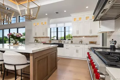 10 Skylark Road, Massapequa Park, NY 11762 - Photo 13