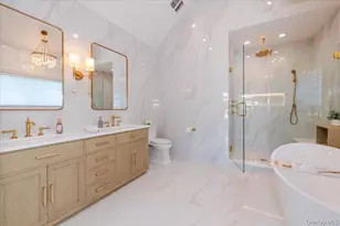 10 Skylark Rd, Massapequa Park, NY 11762 - Photo 17