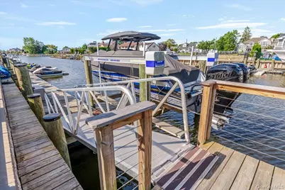 10 Skylark Road, Massapequa Park, NY 11762 - Photo 35