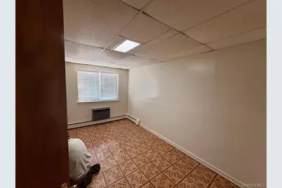 1264 Metcalf Avenue, Bronx, NY 10472 - Photo 9